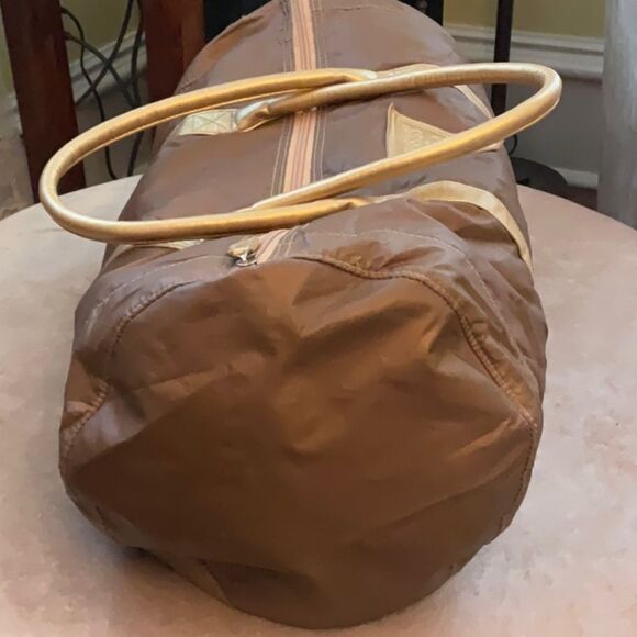 Y2K VTG *GUESS* Bronze Gold Weekender Overnight School Duffle Bag - Picture 4 of 12
